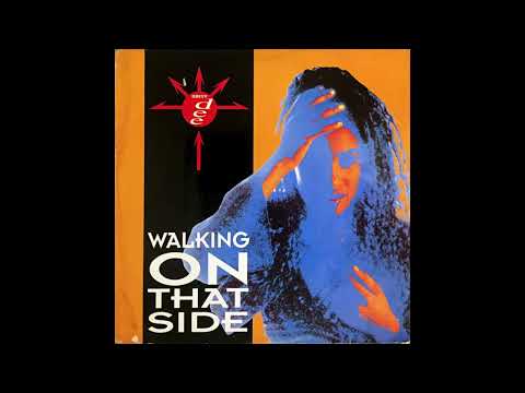 Daisy Dee — daisy dee - walking on that side (moony mix) (1992)