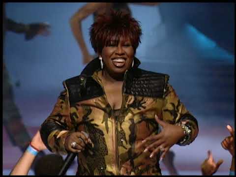 Missy Elliott — Missy Elliott - Get Ur Freak On (2001 MTV VMAs Performance) [Official Video]