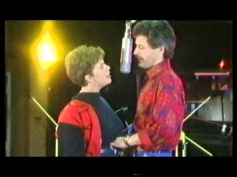 Brigitte Kaandorp — Herman Finkers & Brigitte Kaandorp - Duet  [1990]