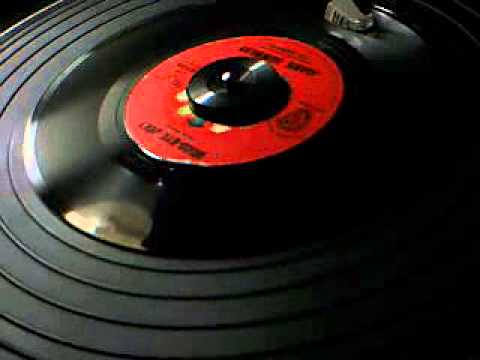 Joanie Sommers — Joanie Sommers - Goodbye Joey - vinyl 45