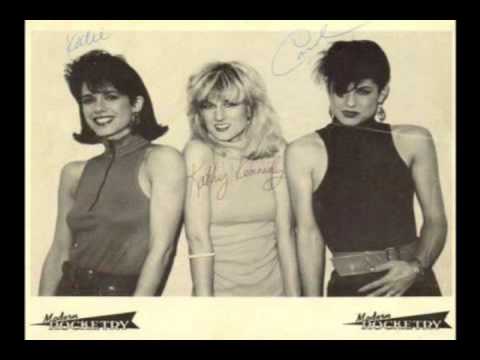 Modern Rocketry — Modern Rocketry - I Feel Love Coming - Siento el Amor Viniendo -Polymarchs