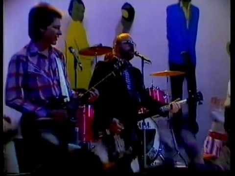 Jo Jo Zep And The Falcons — Jo Jo Zep & The Falcons : Puppet On A String (Let Her Go)