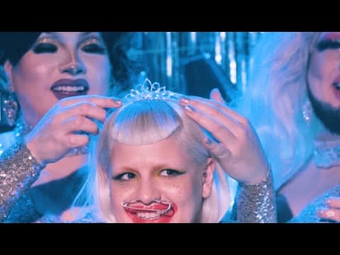 Lizette Lizette — Lizette Lizette - Miss Gendered (Official Music Video)