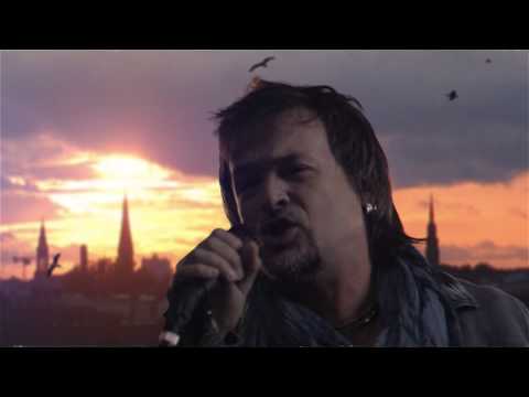 Zlatan Stipišić Gibonni — Gibonni - 20th Century Man (Official Vidɛo)