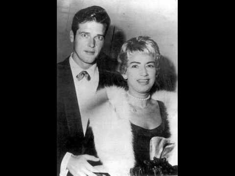 Dorothy Squires — Dorothy Squires - If He Walked Into My Life (7" single)