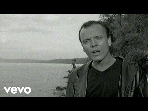 Gigi D'Alessio — Gigi D'Alessio - Io Che Non Vivo (videoclip)