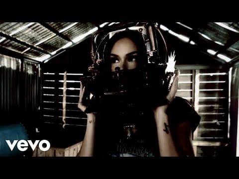 Maggie Lindemann — Maggie Lindemann, Jasiah - taking over me (Lyric Video)