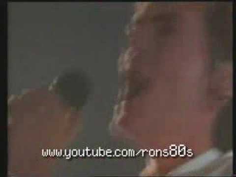 Feargal Sharkey — Feargal Sharkey - A Good Heart (Full Music Video)