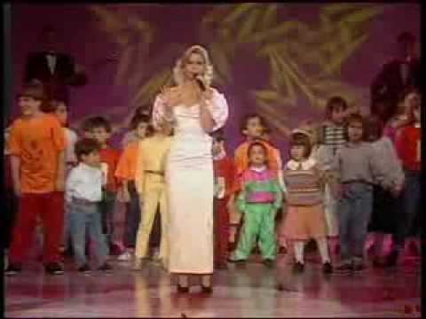 Leticia Sabater — LETICIA SABATER "NOSOTROS SOMOS EL MUNDO"