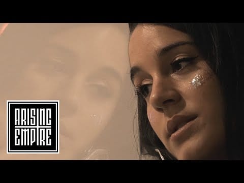 Novelists (3) — NOVELISTS FR - C'est La Vie (OFFICIAL VIDEO)