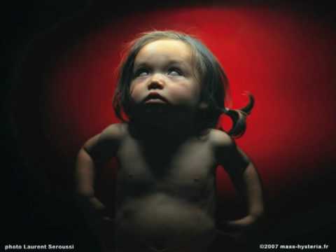 Mass Hysteria (4) — Mass Hysteria  - Aimable A Souhait