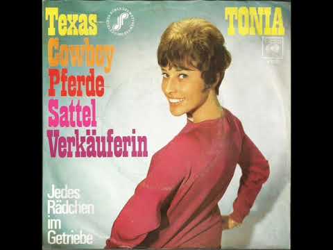 Tonia (3) — Texas Cowboy Pferde Sattel Verkäuferin / Tonia.