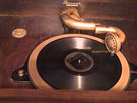 Colonial Club Orchestra — COLONIAL CLUB ORCH.  BOB HARING - SCHOOL DAY SWEETHEARTS - ROARING 20'S BRUNSWICK CORTEZ