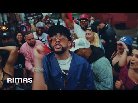Bad Bunny — Bad Bunny - Tití Me Preguntó (Video Oficial) | Un Verano Sin Ti