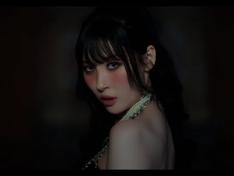 Sunmi — 선미(SUNMI) 'STRANGER' MV