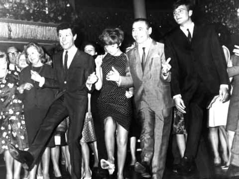 Joe Loss & His Orchestra — Must Be Madison - Joe Loss
