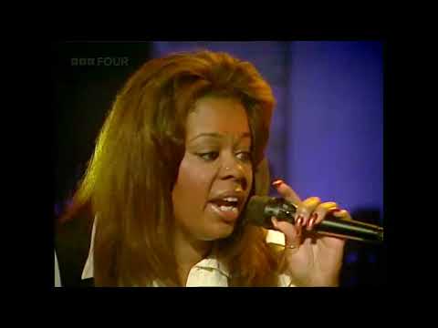 Robin S — Robin S - Luv 4 Luv - TOTP - 29 07 1993