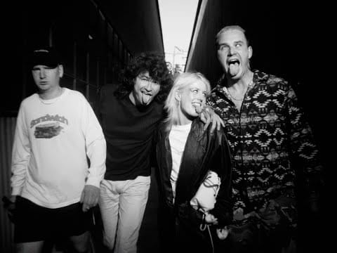 Amyl and the Sniffers — Amyl and The Sniffers "Chewing Gum"