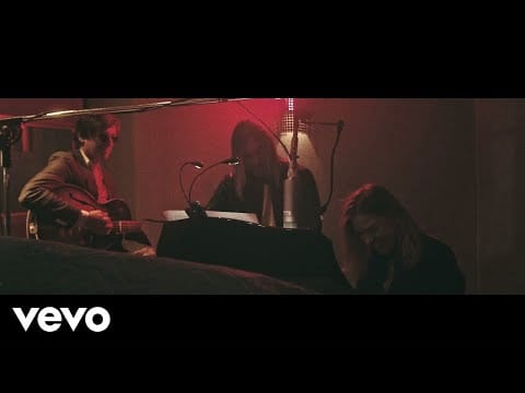 Thomas Dutronc — Thomas Dutronc - C'est si bon (Clip Officiel) ft. Iggy Pop, Diana Krall
