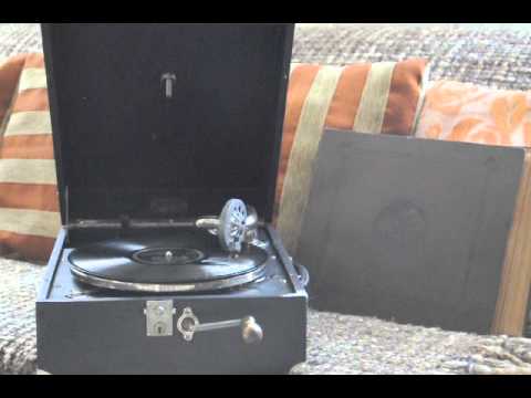 Paul Whiteman And His Orchestra — You Remind Me Of My Mother- Paul Whiteman 1922