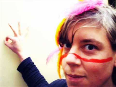 tUnE-yArDs — tUnE-yArDs - My Country [HQ] [2011]
