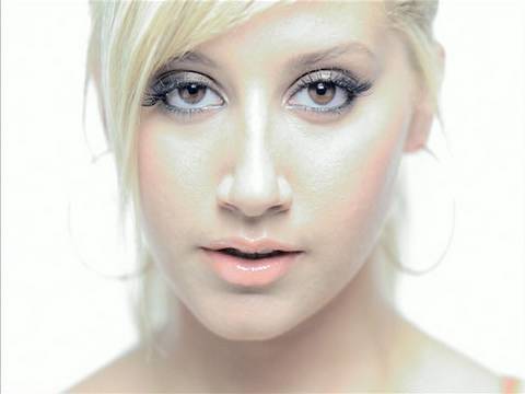 Ashley Tisdale — Ashley Tisdale - Suddenly (Video)