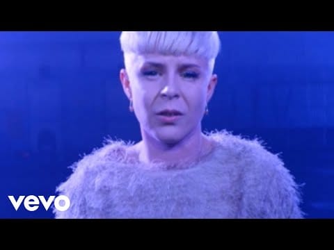 Robyn — Call Your Girlfriend