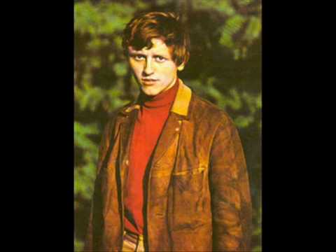 Václav Neckář — Václav Neckář - Mrs. Robinson
