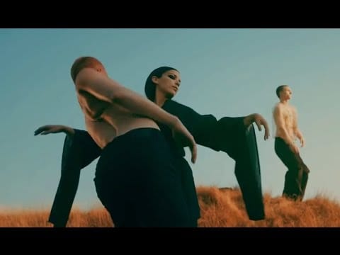 Sarasara — s a r a s a r a - Supernova