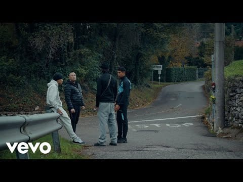 Massimo Pericolo — Massimo Pericolo - Straniero (Visual Video) ft. Tedua