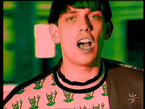 Inspiral Carpets — Inspiral Carpets - She Comes In The Fall (Official HD Video)