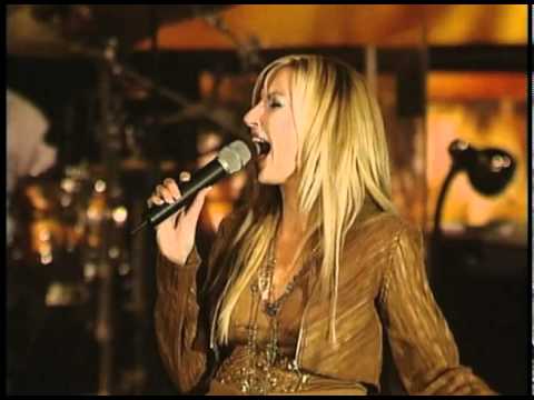 Martha Munizzi — Martha Munizzi - He's Already Provided - LIVE (@marthamunizzi)