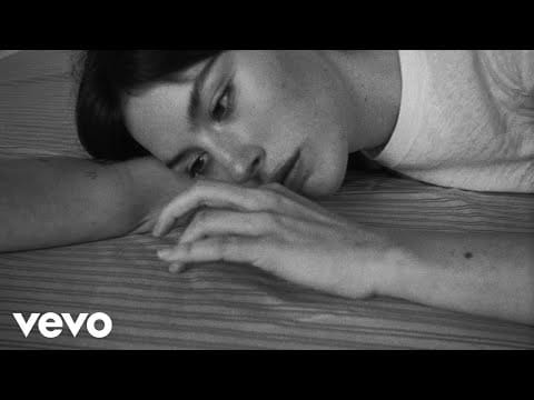 Gracie Abrams — Amelie