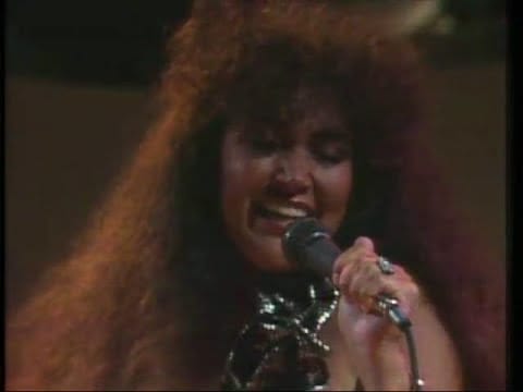 Amanda Miguel — Amanda Miguel - El Gato y Yo (Video Oficial)