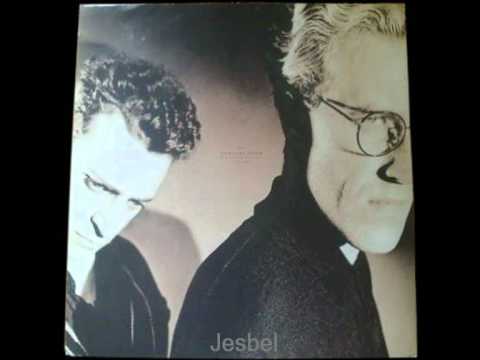 The Armoury Show — Armoury show - Love In Anger (1987)
