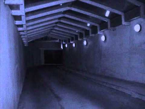 Interzone (2) — Interzone - Küsse aus Stahlbeton