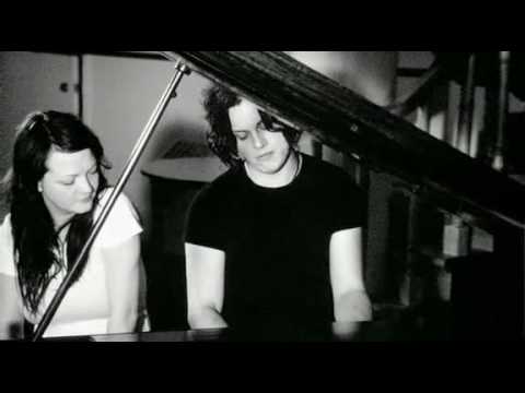 The White Stripes — The White Stripes - White Moon [Under Great White Northern Lights]