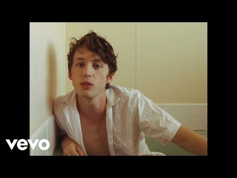 Troye Sivan — Rager teenager!