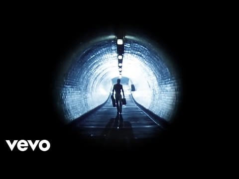 Dire Straits — Dire Straits - Walk of Life (UK Version)
