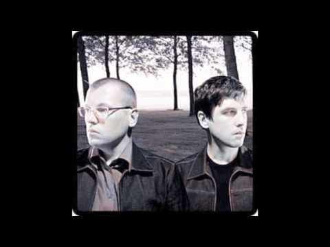 Arling & Cameron — Spacebeach