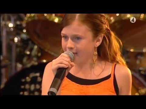 Amy Diamond — [013] Amy Diamond - Welcome To The City (Live Stadskampen 2005)