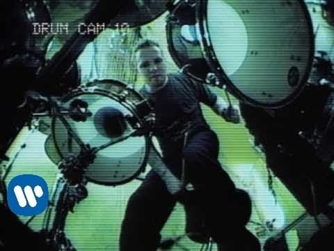 Spineshank — Spineshank - Smothered [OFFICIAL VIDEO]