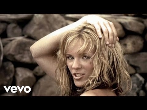 Lorie — Lorie - Ensorcelée (Clip officiel)