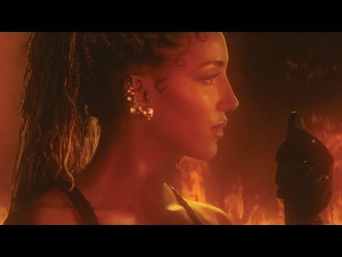 Kimberose — Kimberose - Escape (Clip Officiel)