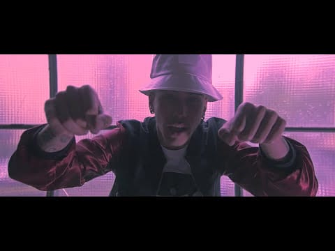 Charlie Charles (2) — Sfera Ebbasta - Tutti Scemi (Prod. Charlie Charles)