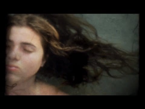 Dom La Nena — Dom La Nena - No Meu País