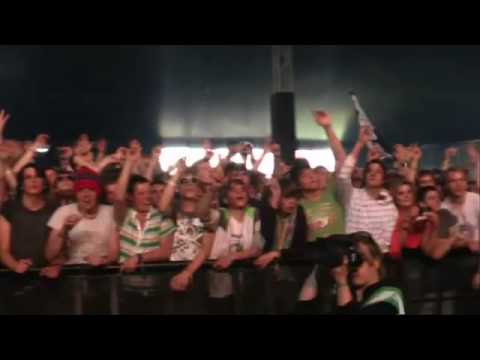 The Whip — THE WHIP - DIVEBOMB (LIVE) LEEDS FESTIVAL 2008