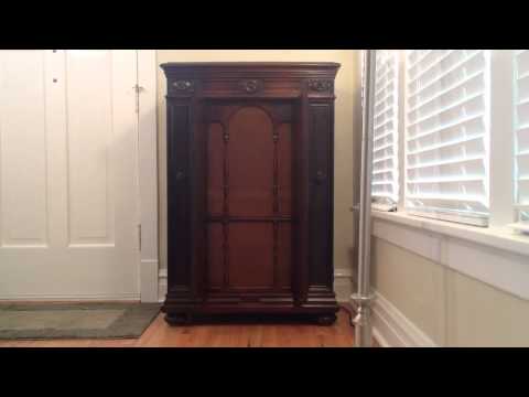 Byron G. Harlan — I Don't Want to Get Well • Van and Schenck (Victrola Credenza)