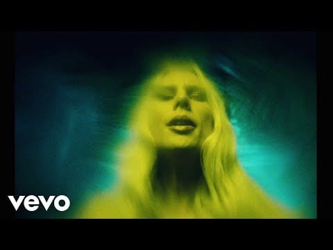 Wolf Alice — Lipstick On The Glass