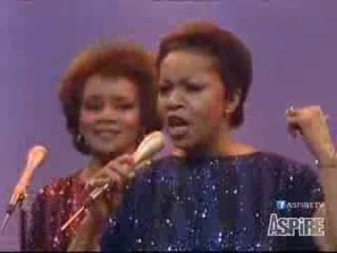 The Staple Singers — Staple Singers - Slippery People (Live)